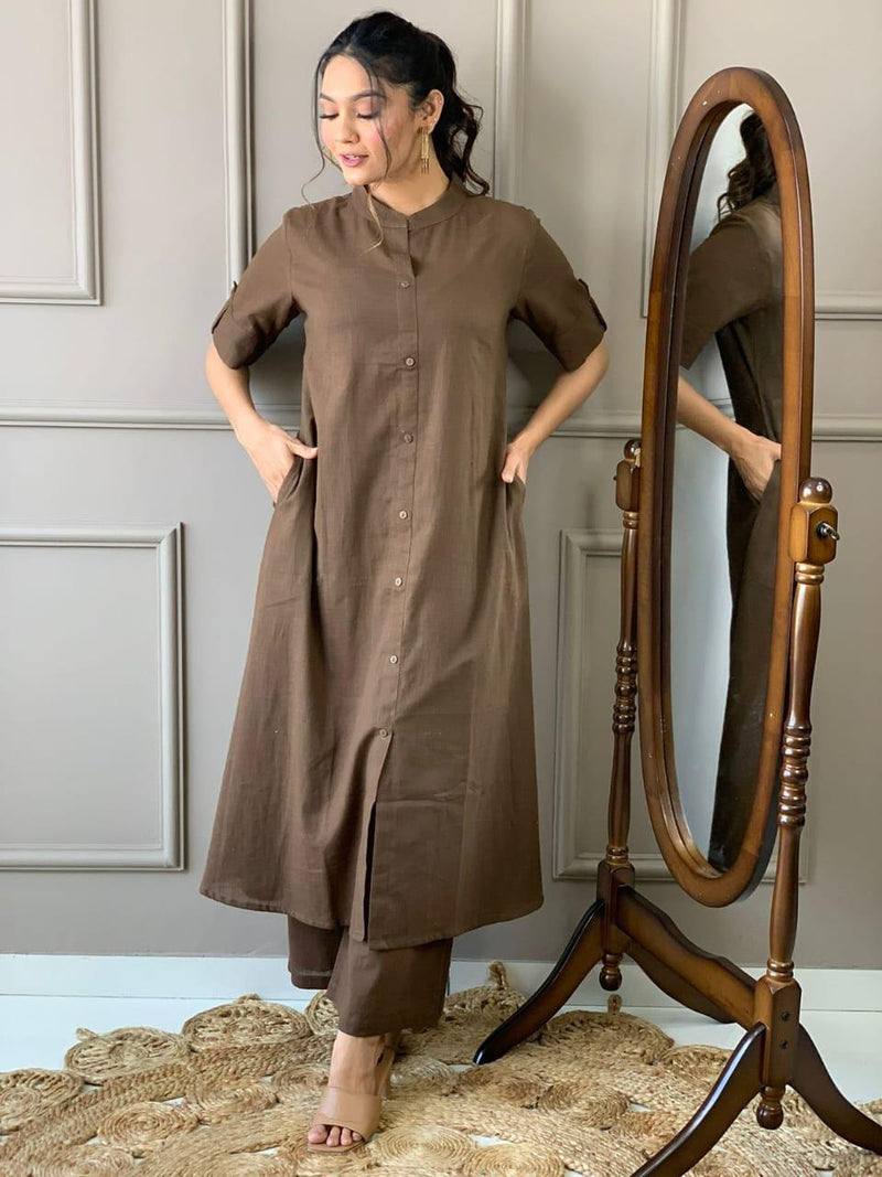 Launching Designer Co-erd set in Aline kurti pattern paired with Ankle length plazo giving perfect outfit and deliberate choice about your look.....👑👑