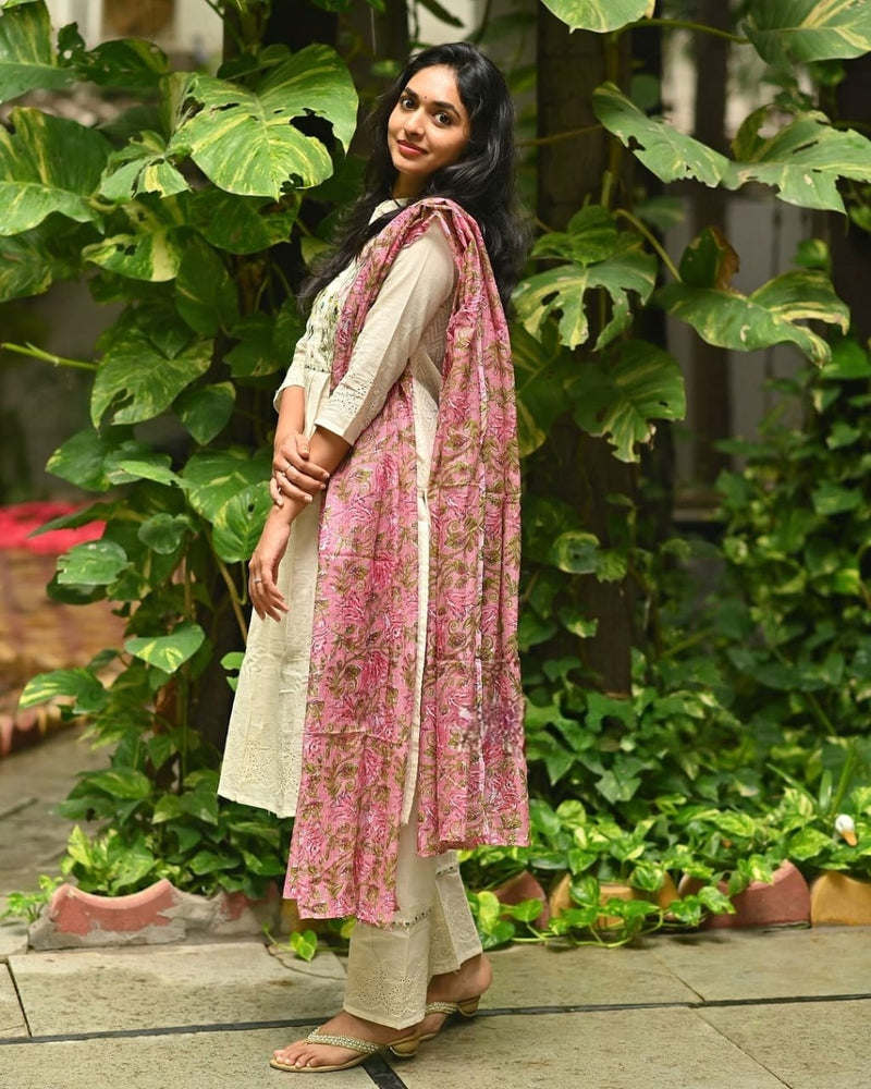 Cotton embroidered kurta with pants and dupatta will make you look the best.