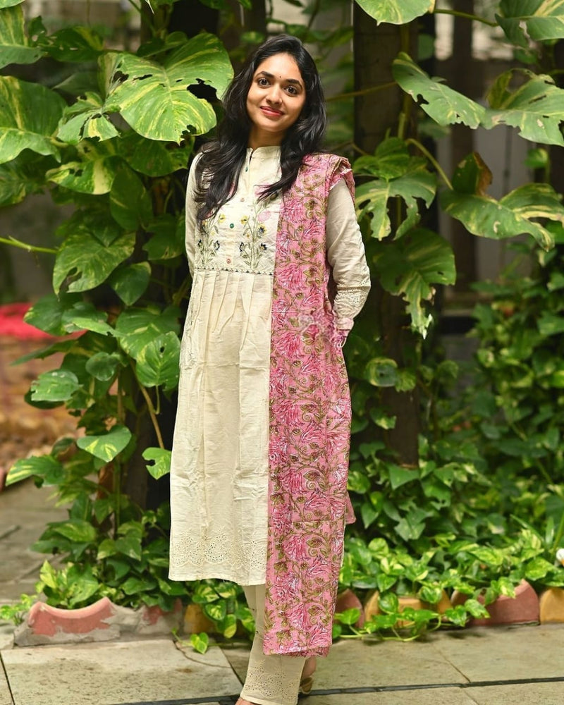 Cotton embroidered kurta with pants and dupatta will make you look the best.