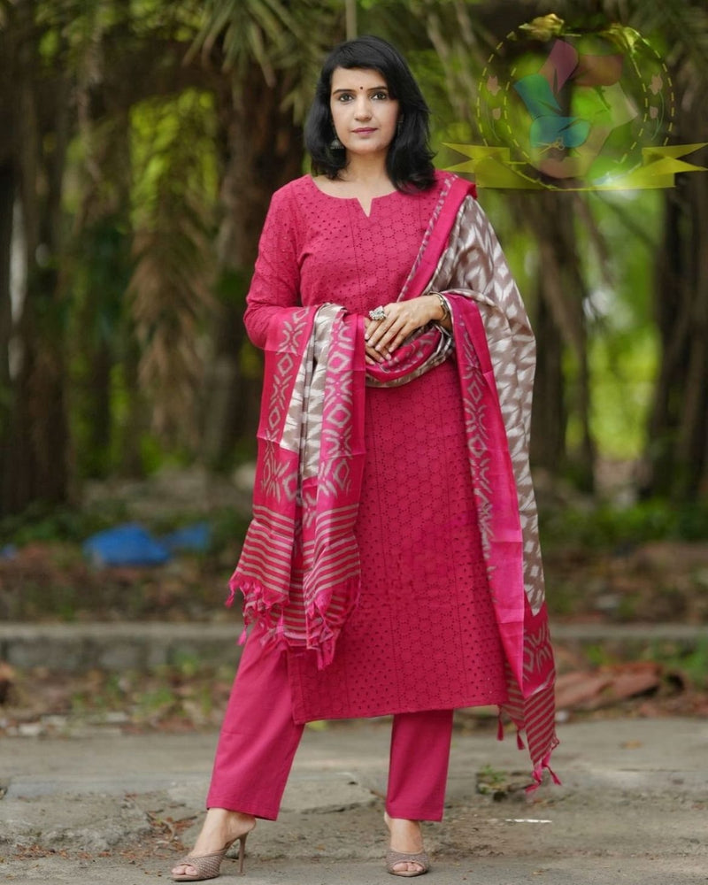 LOOK GRACEFUL IN OUR SCHIFFLI EMBROIDERY KURTI IN CLASSIC COLOUR WITH HANDLOOM KHADI SILK DUPATTA IS MUST HAVE IN UR WARDROBE