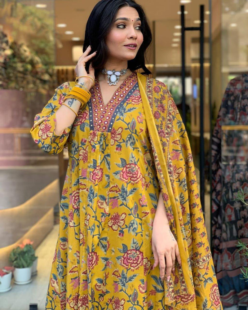 This A-line pant set is perfect for the summer season with its vibrant floral print and confident pocket one side. Plus, the included matching dupatta completes the look and adds an extra touch of style.