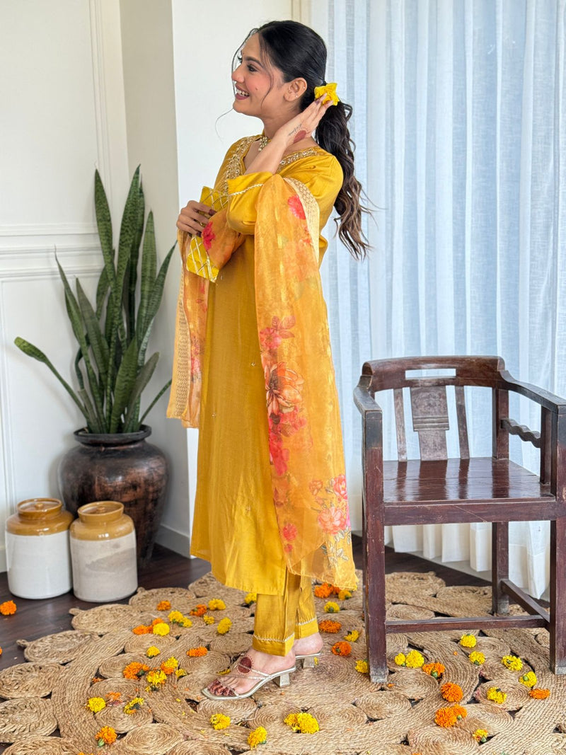 Look straight out of a dreamy movie set as you turn around and walk in this elegant roman silk (attached crepe inner) hand premium work suit.. (NFRD10)