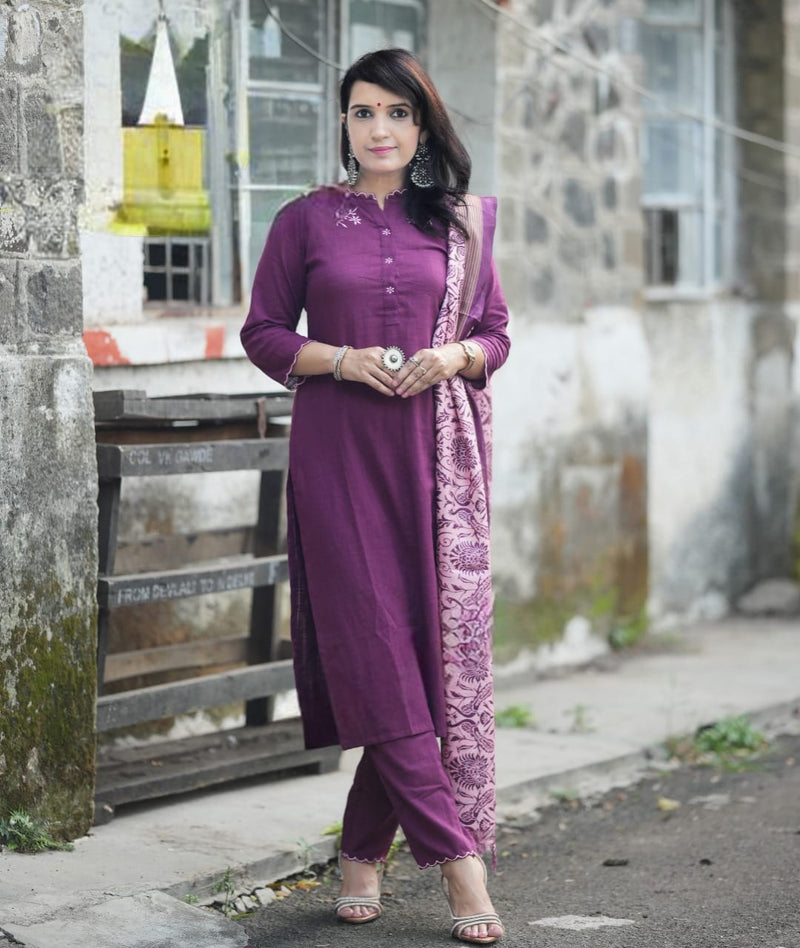 PARIDHAN BY PRERNA COLLECTION'S EXCLUSIVE  KHADI COTTON KURTI WITH EMBROIDERY WORK (NFRD45)