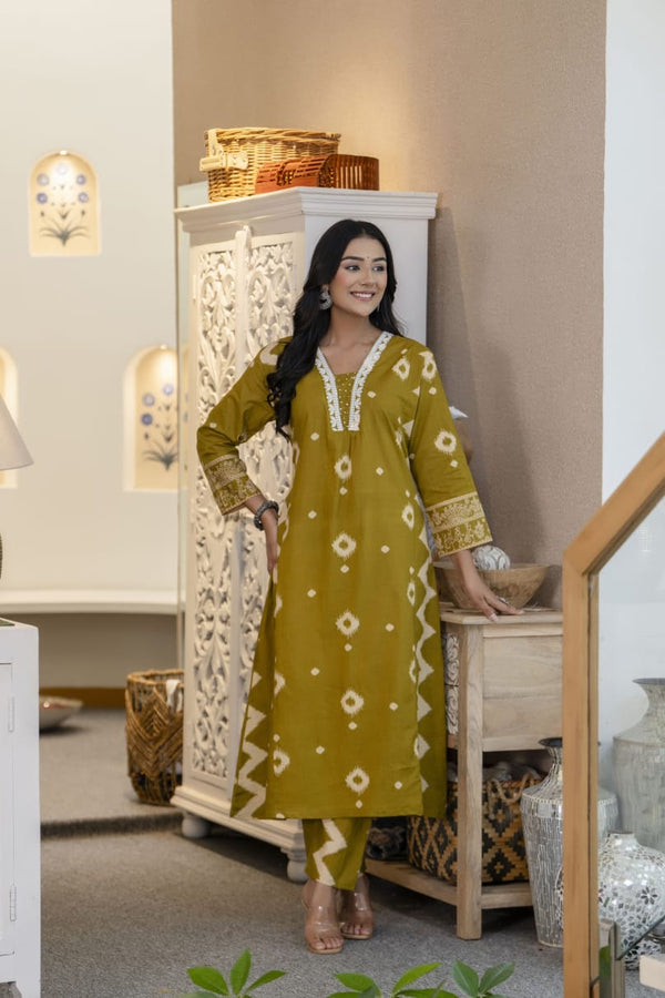 🌸KURTA PENT WITH DUPATTA SUIT SET🌸 (NFRD25)