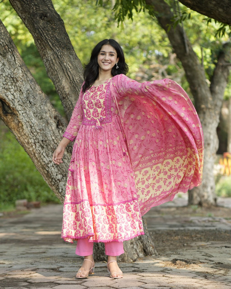 COTTON 60/60 Anarkali kurta with heavy embroidery work neckline all over , COTTON pant and matching malmal dupatta