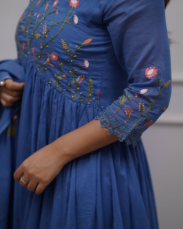 Featuring beautiful embroidery with suqes Heavy Suit which is beautifully decorated It is paired with matching pants