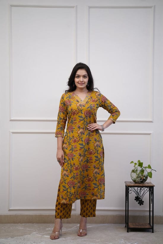 Inject a boost of Embroidery work and playful prints to your wardrobe this season👌👌 (WACD46)