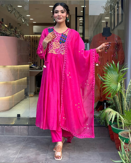 Pure Cotton60-60 super dyeing kurta with beautiful emb neck yoke  selves. cotton pant with emb full malmal dupatta. (WARED89)