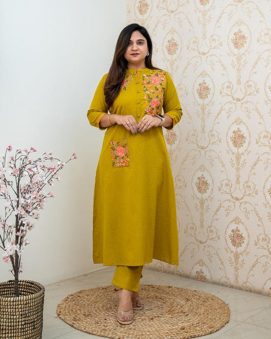 🌹🌹Pure fine Cotton fabric Embroidery Work Kurti with Pant with cotton 100-100🌹🌹A-line (WACD22)