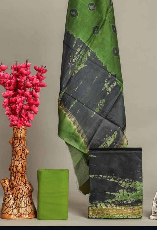PREMIUM HAND BLOCK PRINT MAHESHWARI SILK SUIT SET 22