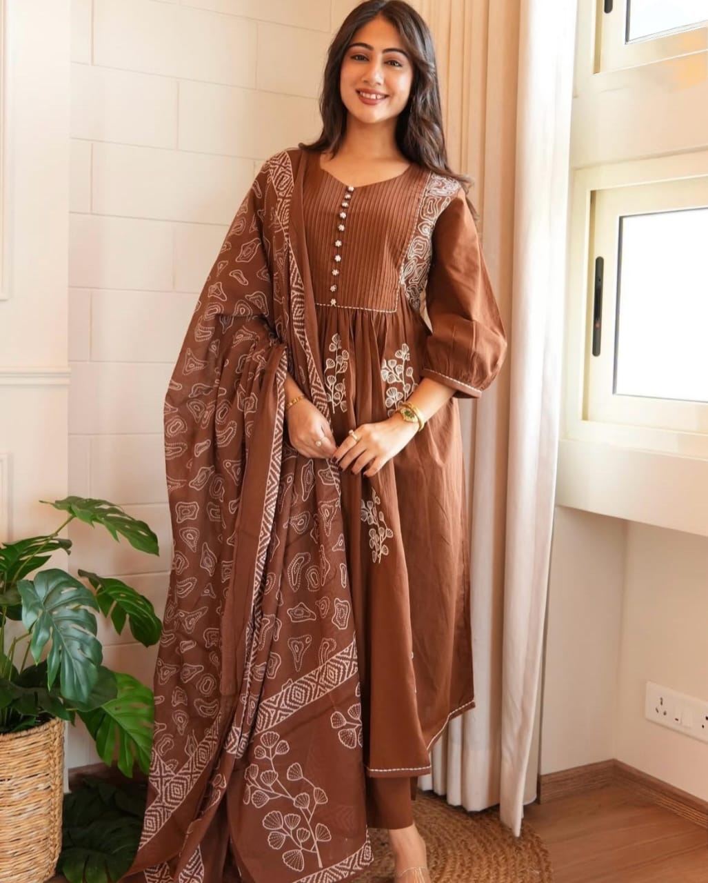 The perfect of traditional wear(WARED475)