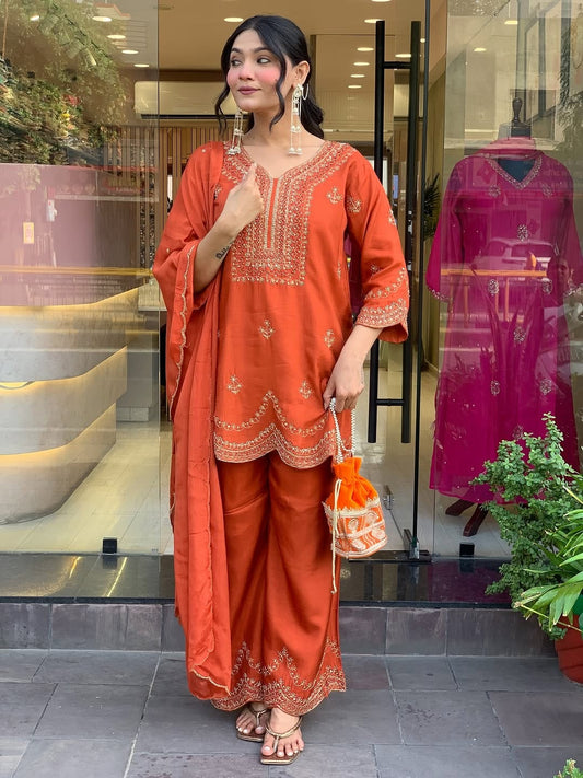 🪄 Pure Roman Silk Fabric Is A Luxurious, Shinning And Breathable Fabric Known for Its Fashion and Comfort. (WARD5996)