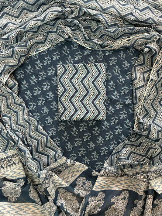 ELEGANT HAND BLOCK PRINT COTTON SUIT SET WITH MULMUL DUPATTA(WACOTMU40)