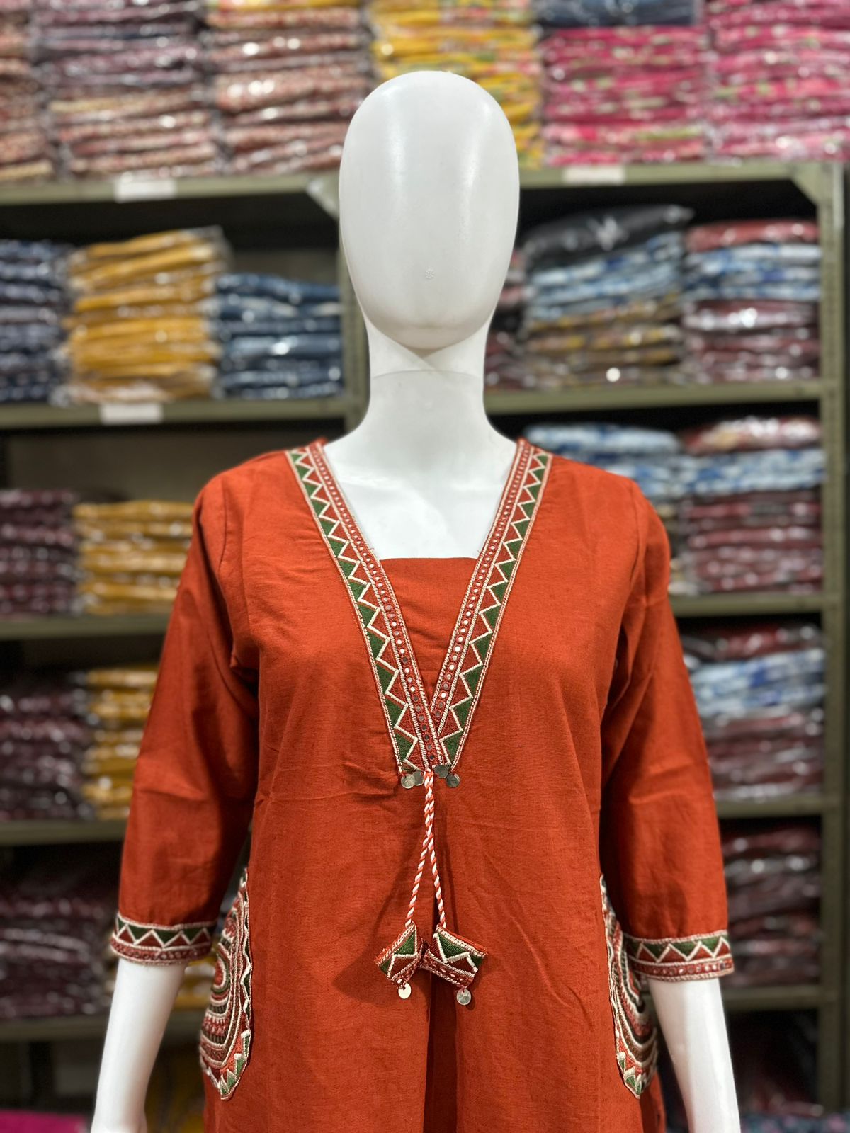 🌹🌹 fine Cotton flex fabric beautiful embroidery on neck, sleeves, pocket Kurti with plazo with cotton cotton flex🌹🌹 (SWSK03)