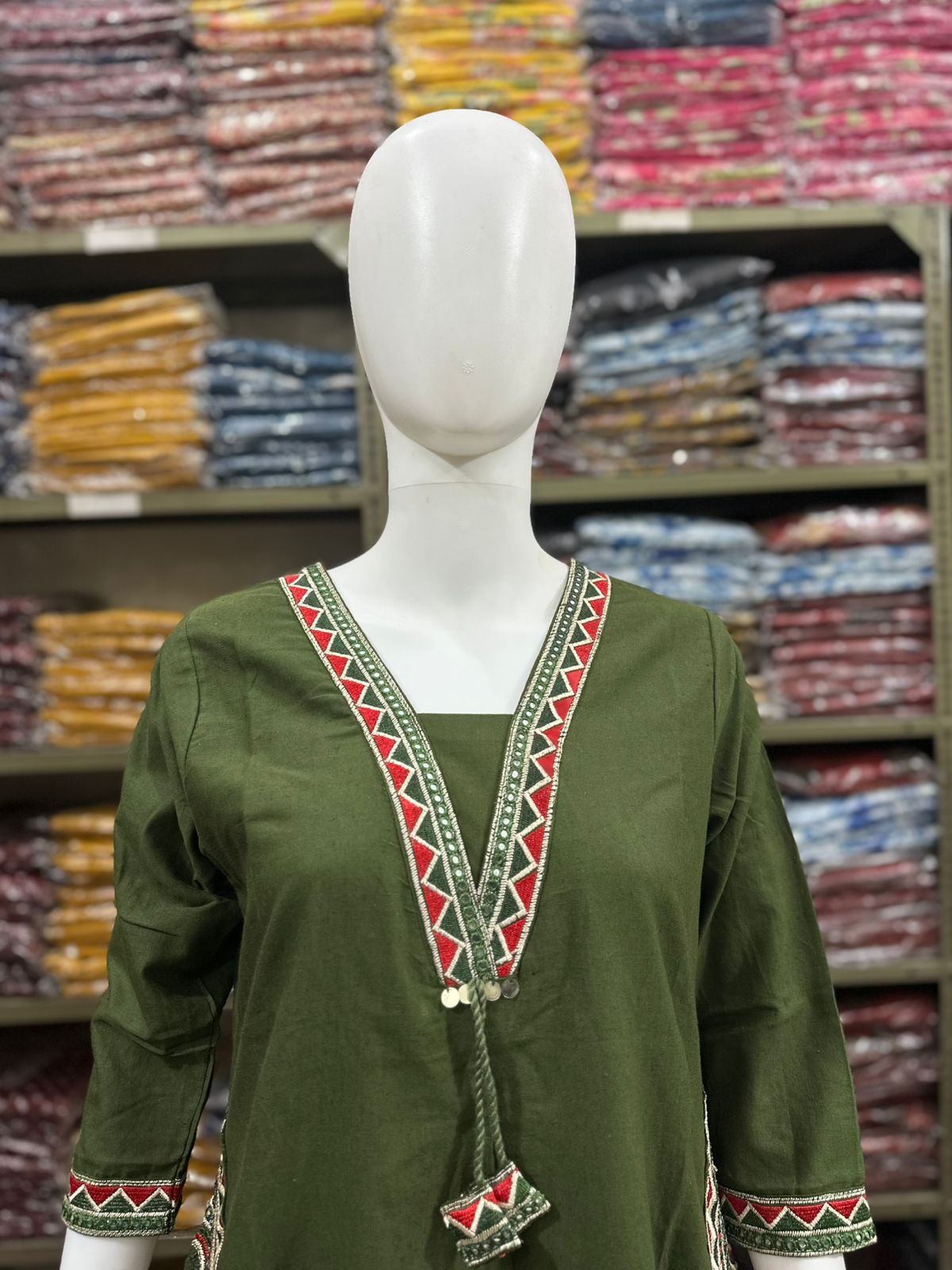🌹🌹 fine Cotton flex fabric beautiful embroidery on neck, sleeves, pocket Kurti with plazo with cotton cotton flex🌹🌹 (SWSK03)
