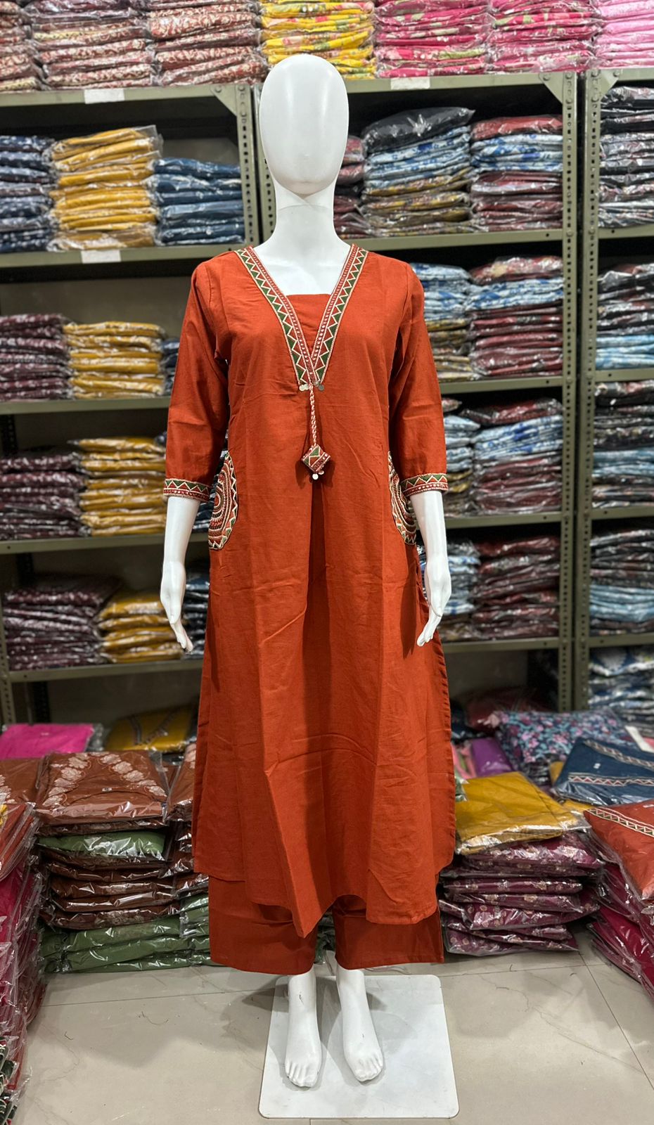 🌹🌹 fine Cotton flex fabric beautiful embroidery on neck, sleeves, pocket Kurti with plazo with cotton cotton flex🌹🌹 (SWSK03)