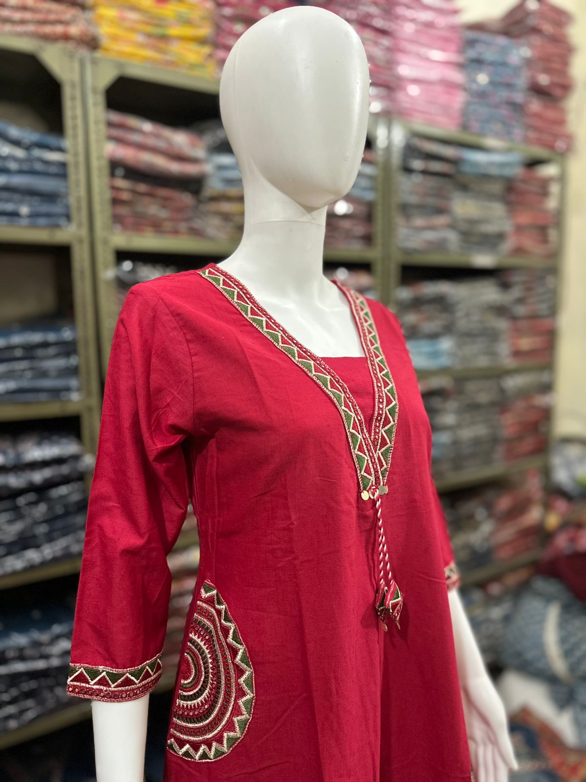 🌹🌹 fine Cotton flex fabric beautiful embroidery on neck, sleeves, pocket Kurti with plazo with cotton cotton flex🌹🌹 (SWSK03)