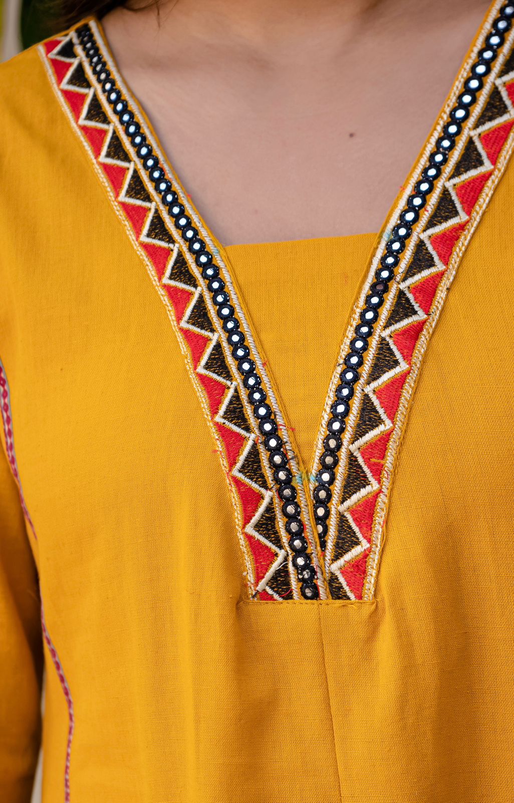 New stylish and affordable beautiful look start a-line set with beautiful elephant print and fabric pure Cotton💃💃 (SWSK05)