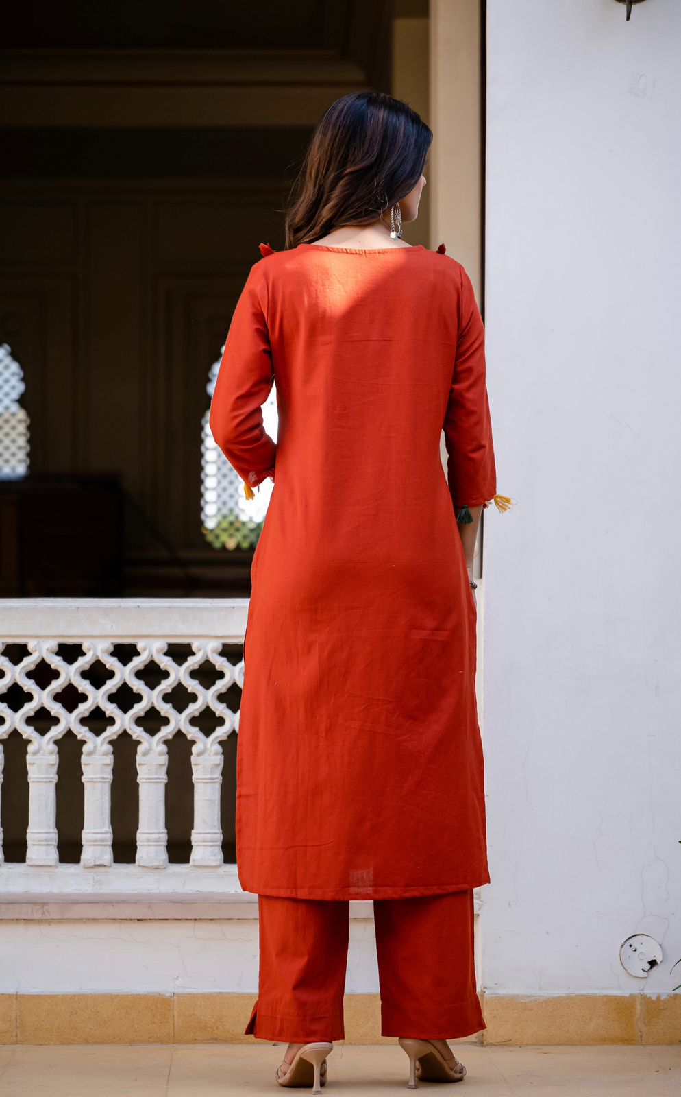 New stylish and affordable beautiful look straight set with beautiful print and fabric pure Cotton💃💃 (SWSK08)