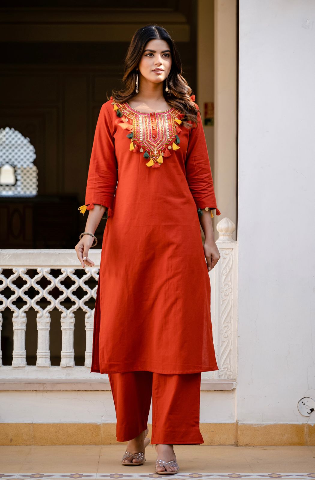 New stylish and affordable beautiful look straight set with beautiful print and fabric pure Cotton💃💃 (SWSK08)