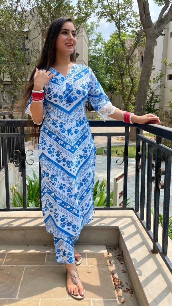 🌹🌹Pure fine Cotton fabric beautiful less on neck Kurti with Pant with cotton 100-100🌹🌹 (SWSK19)