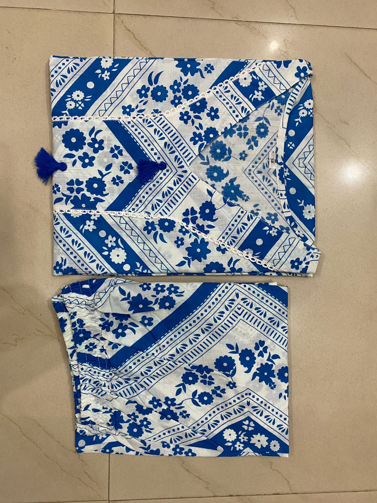 🌹🌹Pure fine Cotton fabric beautiful less on neck Kurti with Pant with cotton 100-100🌹🌹 (SWSK19)