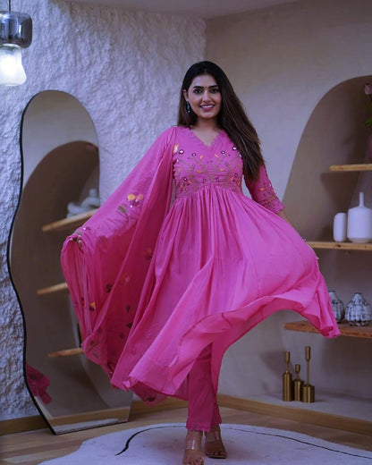 we have included a beautifully cotton malmal printed dupatta Upgrade your wardrobe with this stunning ensemble and step out in style! (SWSK21)