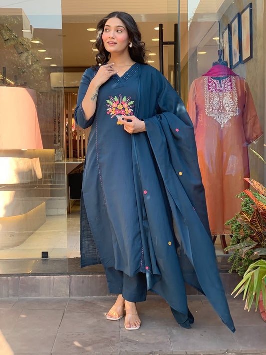 Introducing the latest addition to our fashion collection the strength kurta Style made from cotton (SWSK33)