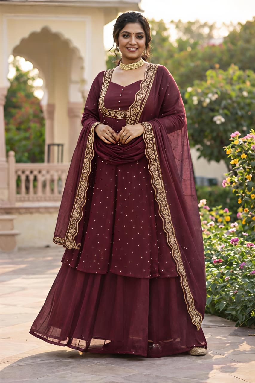 Tradition Meets Modern Grace in This Stunning Ethnic Ensemble (RRRD31)