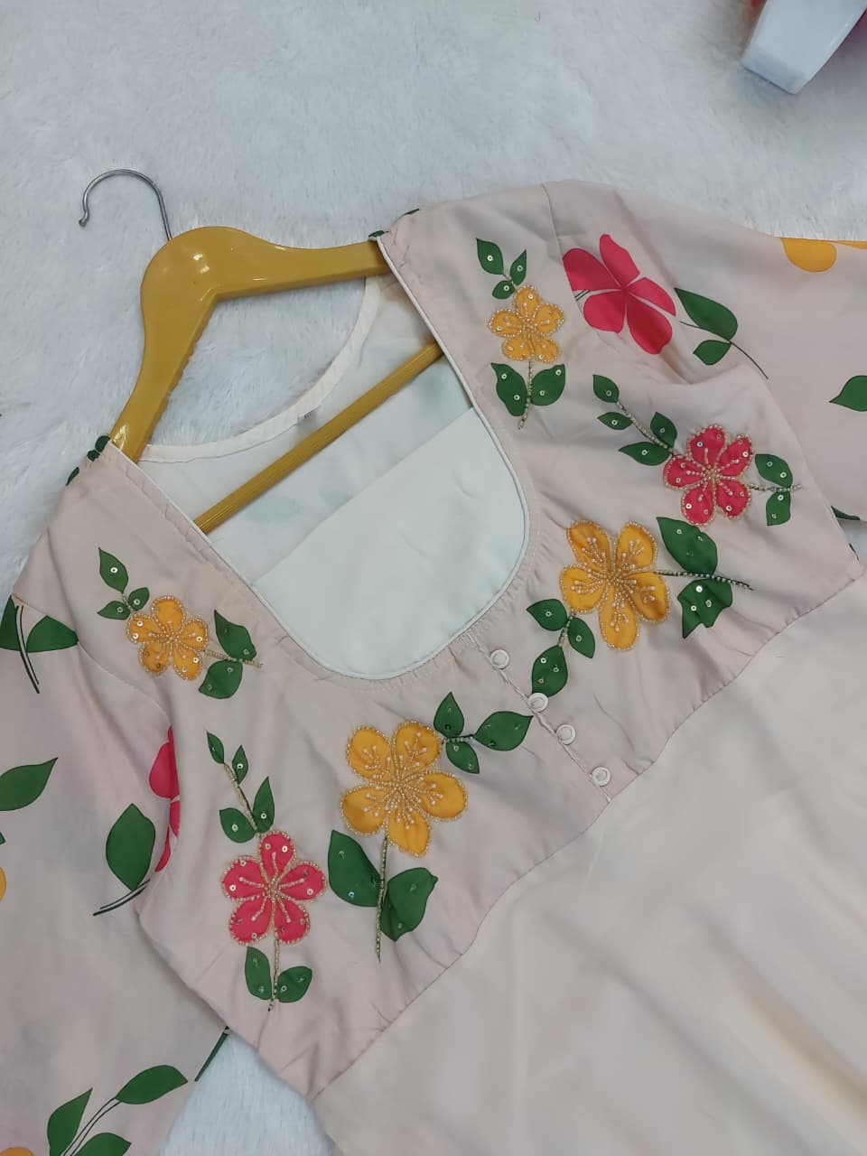 **Ivory Blossom Grace Anarkali Suit** ✨🌸(RRRD34)