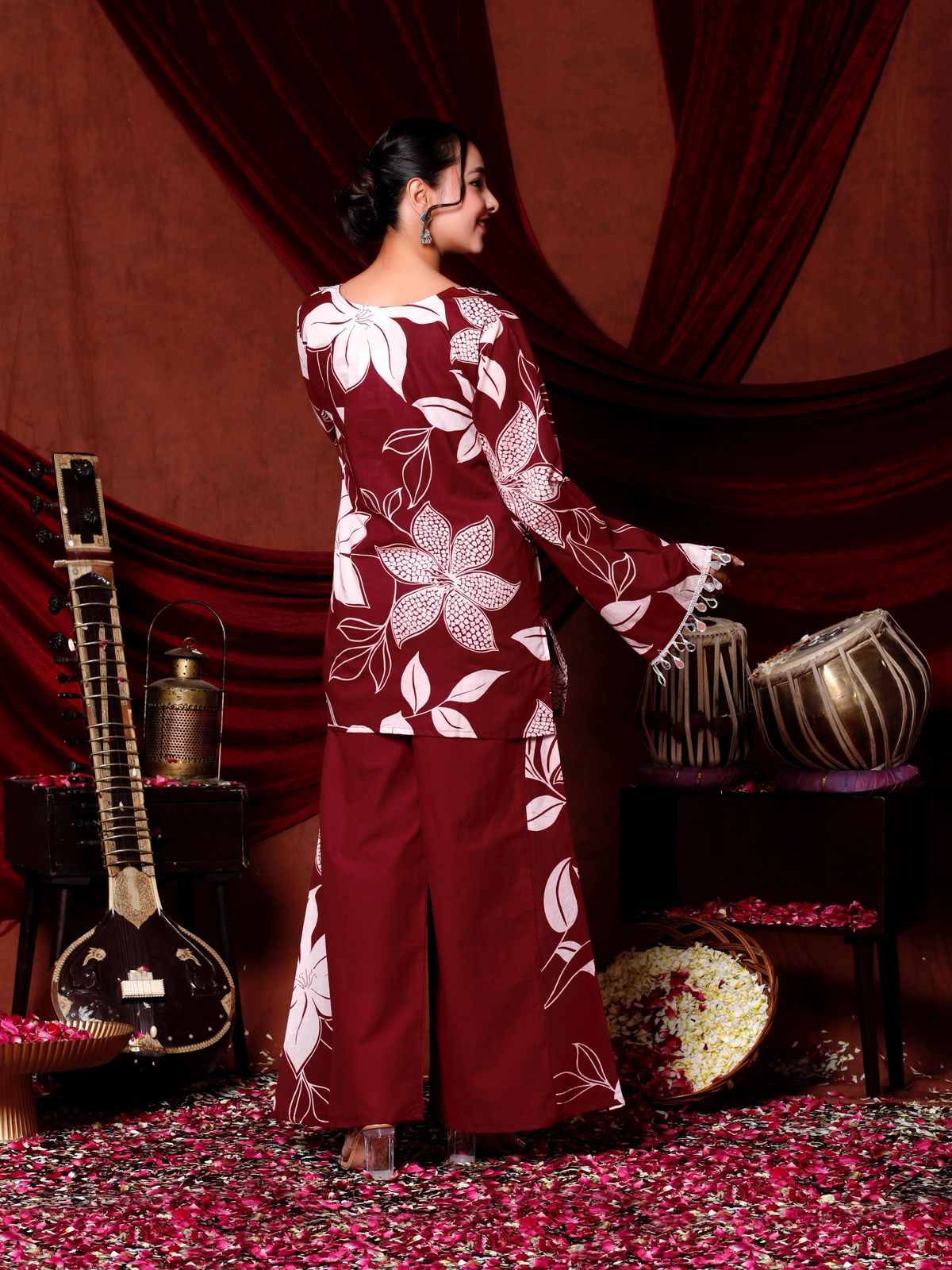 💕💕Adorn Yourself in Festive Elegance with this Stunning Maroon Floral Coord Set🌸🌸 (RRRD37)