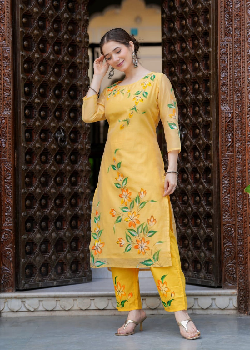 New designer embroidery 🧵 kurti duppta Paired With Cotton Pant And Chanderi duppata set