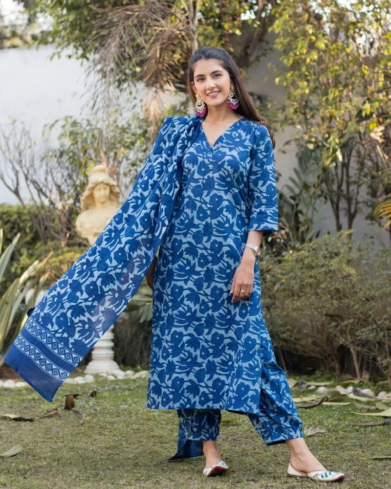 New Tranding Cotton Suit set in Printed Kurti Pant with Dupatta SWRD46