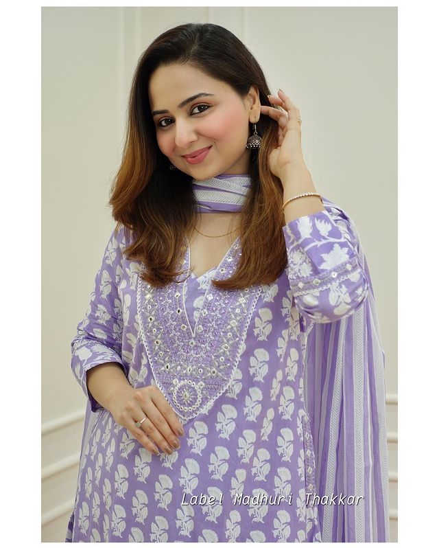 Lavender Embroidery Afghani suit set which is decorated with finest embroidery and motifs. *😍  SWRD75